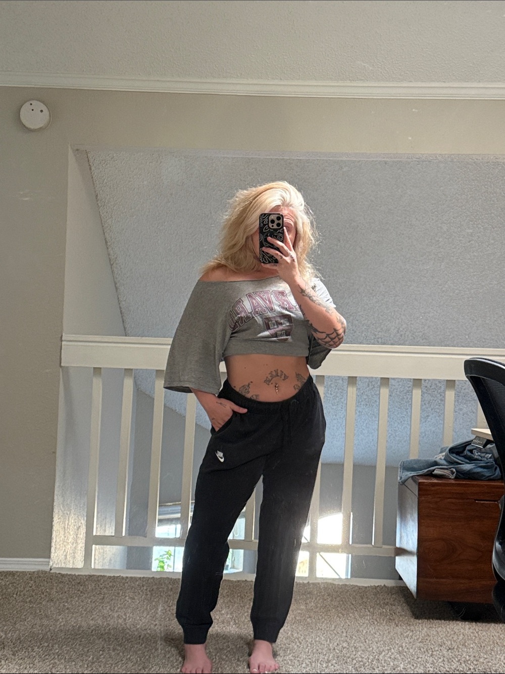 black nike joggers